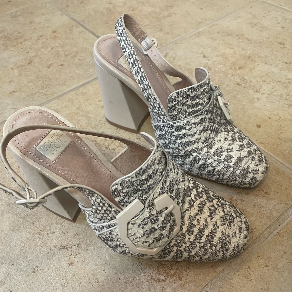 Snakeskin heels, size 5